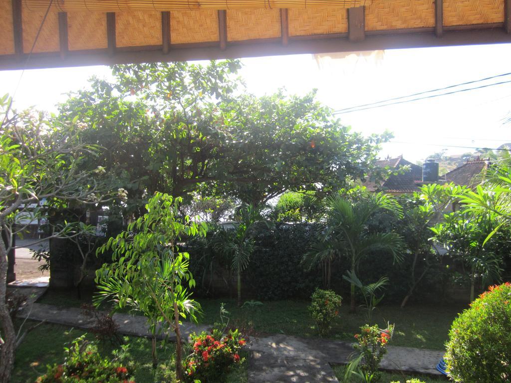 Teman Teman Bungalows 1 Амед Экстерьер фото