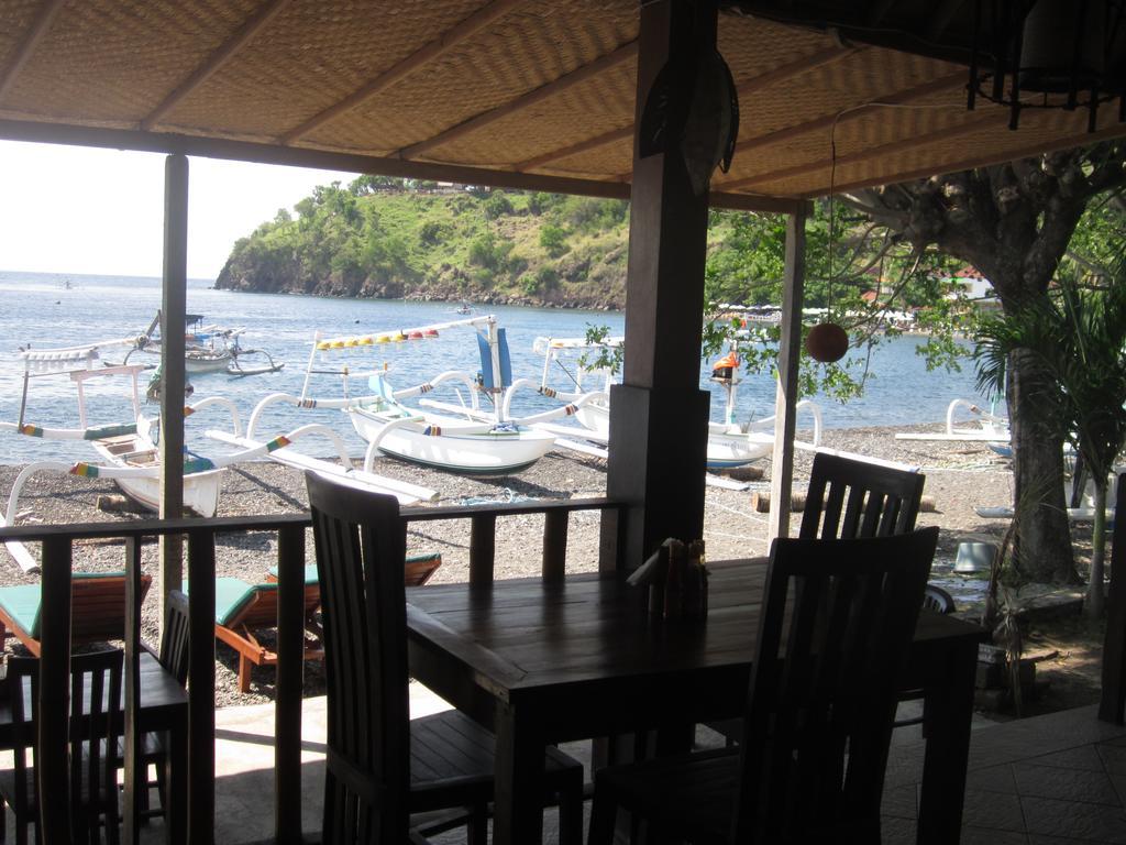 Teman Teman Bungalows 1 Амед Экстерьер фото