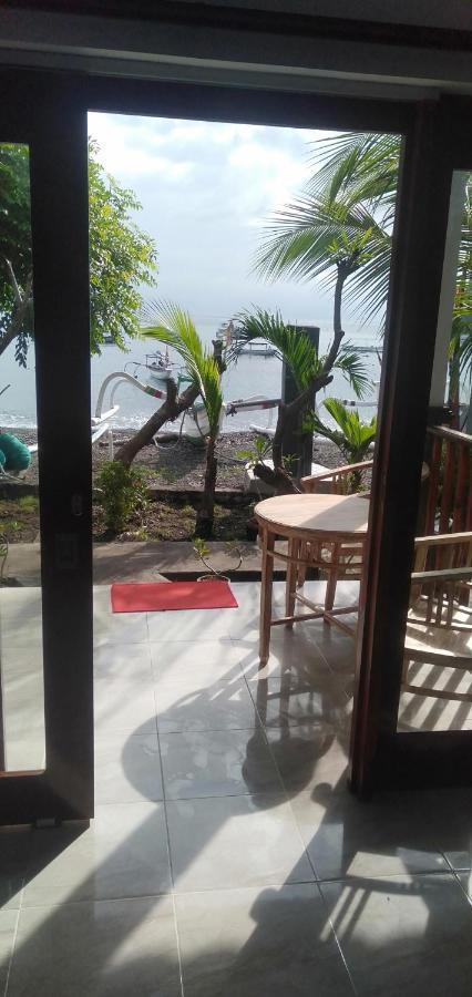 Teman Teman Bungalows 1 Амед Экстерьер фото
